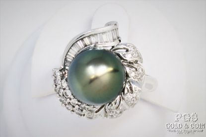 Picture of 18k Tahitian Black Pearl & Diamond Melee Ring