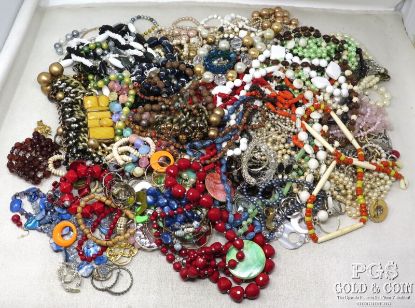 Picture of  Assorted Beaded & Faux Pearl Jewelry - 12.66lb