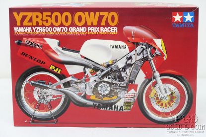 Picture of Tamiya Motorcycle 1/12 Scale Model Kit Yamaha YZR500 OW70 Grand Prix Racer 