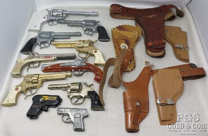 Picture of Vintage Replica Cap Guns (10) w/ Holsters (4) 