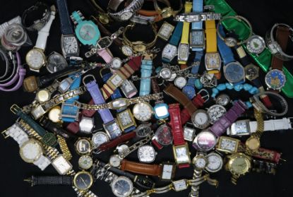Picture of Assorted Women's Designer/Fashion Watch Lot w/MOP - Working, Parts and Repair (69pcs)