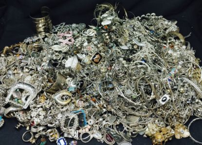 Picture of 24.25lbs Assorted Silvertone Fashion/Costume Jewelry
