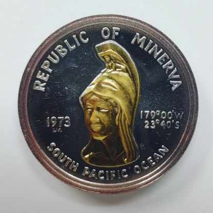 Picture of 1973 Republic of Minerva $35 .999 Silver Coin w/ 10gr 24k Inlay 